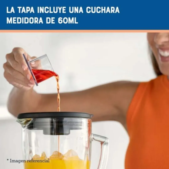 Licuadora Oster BLSTPEG-NPB-053 de 6 Velocidades y Vaso Vidrio