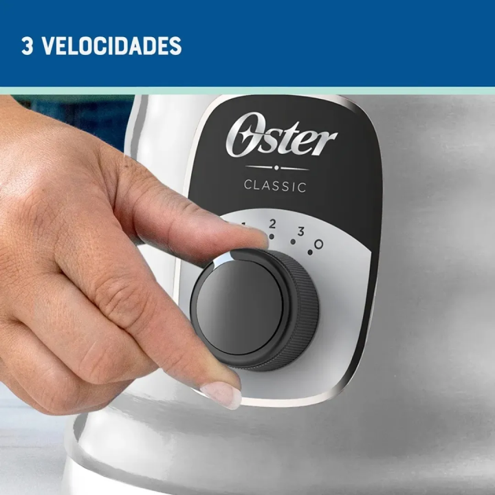 Licuadora Oster Clásica Cromada BLST4655-053 de 3 Velocidades